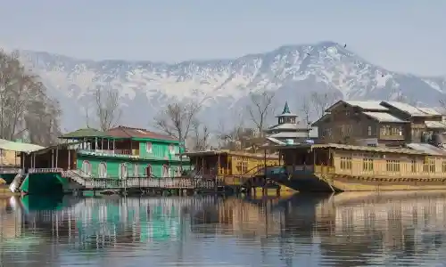 Day 01: Arrival at Srinagar (Paradise on Earth)